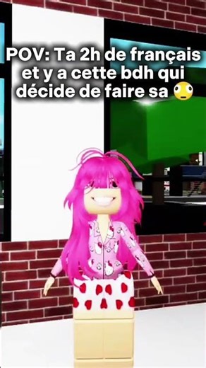Seriously, she's in my class 🫪🙏🏻 //#roblox #subscribe #getbig #bellayt_official