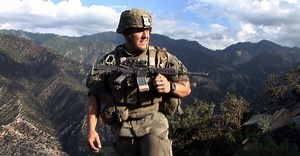 Restrepo · Film 2010 · Trailer · Kritik