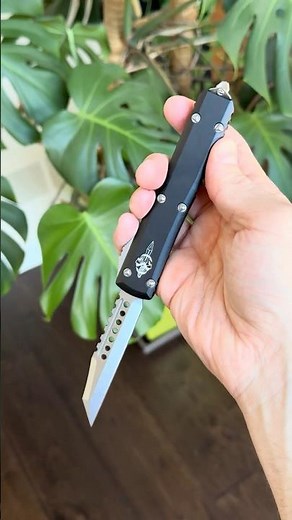 Microtech Signature Ultratech Warhound Marfione M390 Tuxedo Black Handle Silver Hardware USA #EDC