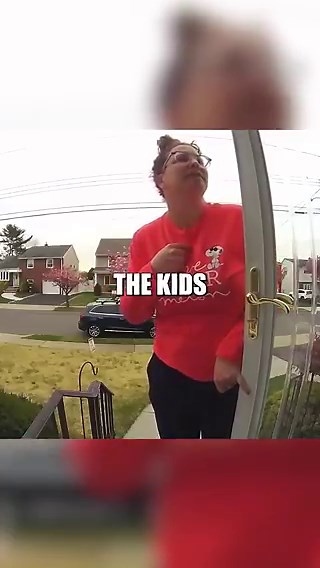 👀 This woman knocks on her retired neighbor’s door asking what happened to the car that was parked in front of her house.The neighbor tells her it was towed because she thought it was abandoned. The woman explains it was her sister’s car — they went on vacation to Disney World and her sister couldn’t park in front of her own house because her other neighbors park there.She then tells the woman that it’s $500 if she’d like to support that, and when the woman says no she says she’ll see her in sm