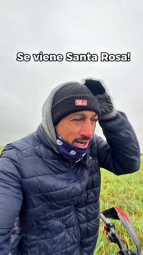 🌧️ Hay que cuidar las pasturas. Si las pisotean con estas lluvias, después las plantas no rebrotan 🌱 👉🏻 Si te gusta este tipo de videos, seguime. Todos los días pasa algo distinto. #SantaRosa #Pasturas #LaJoyaAgro