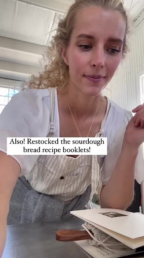 Perfect time to start your homeade sourdough starter!!! How cute are these booklets🪵🍁🍞🤎🍂🎃 Ballerinafarm.com