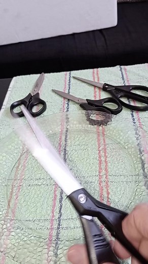 Cómo afilar tijeras en casa fácil y rápido