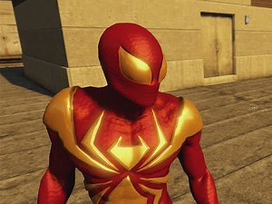 THE AMAZING SPIDER-MAN 2 VIDEOGAME - IRON SPIDER COSTUME SHOWCASE (Free Roam)