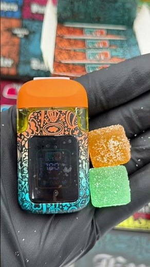 NEW FRYD Switch 2G Disposable Review | Dual Flavor Device + Gummies Unboxing