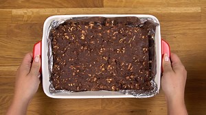 Nutty popcorn fudge? Sign us up! Snag the recipe: https://bit.ly/2uW9aRv #Recipes #Foodie #ILovePopcorn | Popcorn Central | Facebook