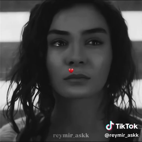 She suffered so much in the first episodes 💔 #reyyan #miran #reymir #miranreyyan #ebru #akin #ebruşahin #akinakinozu #pourtoi #fyp #hercai #hercaidizi