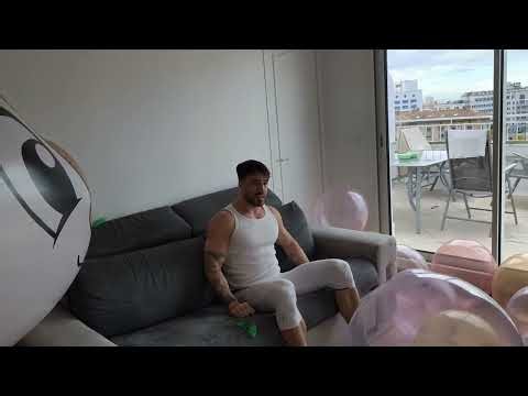 BRANDON MASS BALLOONS SIT POP