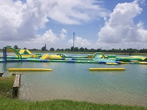 Houston's Family Fun WaterPark: Altitude H2O The largest floating aqua park obstacle course in Texas! #AltitudeH2O