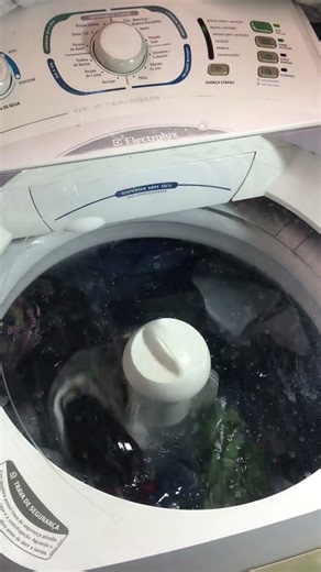 Electrolux 15kg LT15F Lavando Roupas