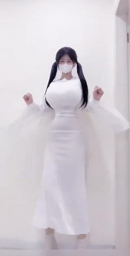 Long-Haired Ghost Girl Busts Sexy Moves | Spooky Dance with a Hair-raising Twist! #cosplay #dance