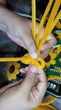 Easy tutorial of making sunflower hairclip using fuzzy wire🌻