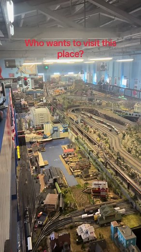 The New Jersey Hi-Railers club is located in Paterson NJ, Check their website for train show dates #trainshow #modeltrain #hoscale #impressive