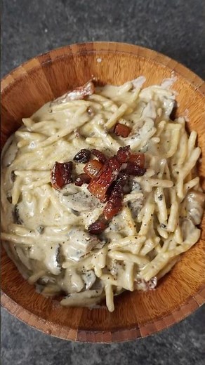 Italian Creamy Mushroom and Guanciale Pasta 🤤