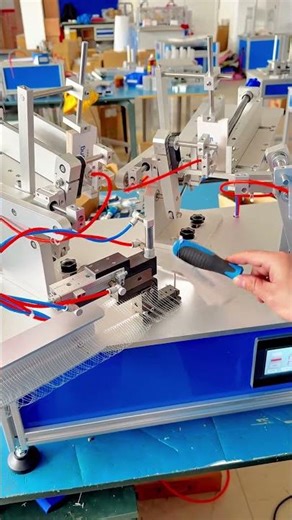 Loop pin system with 3 labels.