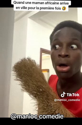 Manioc Comedie: Une Maman Africaine en Ville pour la Première Fois 🤣