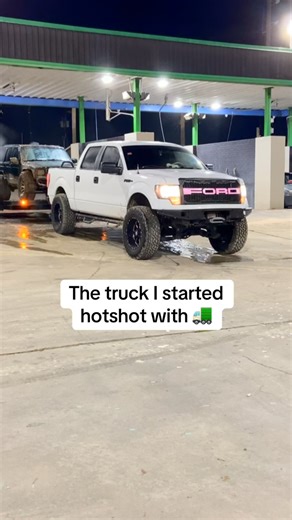 35K views · 72 reactions | My first trailer was 18ft car hauler with a GVWR of 5,000lbs and my first gooseneck was a 2019 30ft Big Tex derated to 12,000 GVWR. My favorite quote - “it won’t happen overnight, but if you don’t try it won’t happen at all”  #hotshot #autotransport #truckingindustry #hotshots #trucking #hotshottrucking #transport | Riley Hotshots | Facebook
