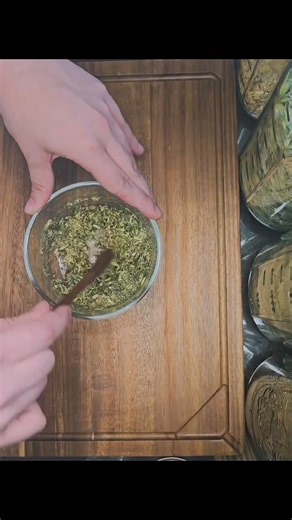 How Herbalists Make Tinctures (Traditional Accelerated Method)