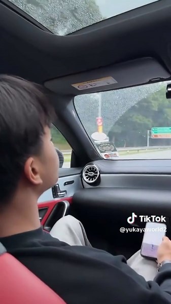 Yang depan 🤏 liat kepalanya aja happy 🖤 thank you mila asupannya #yuka #aya #yukaya #masyaallahtabarakaallah #fyp