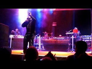 Timbaland ft. Drake "Say Something" Live in Columbus