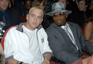 11 Albums That Sold Over 1 Million Copies In The First Week