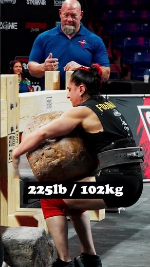 Lightweight strongwoman blitzes through stone run