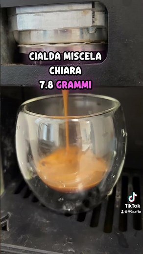 ☕🔧 Today I'm testing the Lavazza Tabli, but in the meantime I'm making myself a perfect espresso 😍