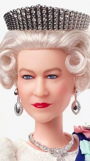 The Queen's a Barbie Girl, in a Barbie World!