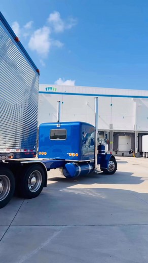 They sleep, you grind. They doubt, you prove ✔️ @highlight #fypageシ #fypシ #peterbilttrucks #peterbilt #trucking #trucker #fypviralシ #dieseltrucks #18Wheeler #trucks | David Anderson