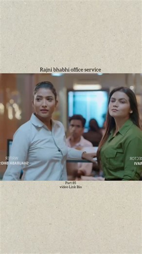 Romantic Pages on Instagram: "Video Link Bio 🤤 在日本，研究人员正利用智能人行道将日常活动转化为清洁能源⚡。这些道路内嵌特殊的压电材料，可以从行人的脚步中收集动能。当人们行走、奔跑或跳跃时，路面会轻微变形，从而产生机械压力。压电晶体将这种压力转化为电能🔋。 这些能量可用于照亮路灯、为公共显示屏供电，甚至监测行人流量。这种技术不仅减少了能源浪费，还展示了未来城市的无限可能🌍。 在东京、京都等城市的试验区，人们的每一步都在为绿色地球贡献力量💚。科技让生活更环保，也让每一个脚步更有意义✨ #日本 #科技 #创新 #可持续 #绿色能源 #未来城市 #环保 #知识 #事实 #推荐 #你知道吗 #技术 #实验 #热门 #romantic_2027"