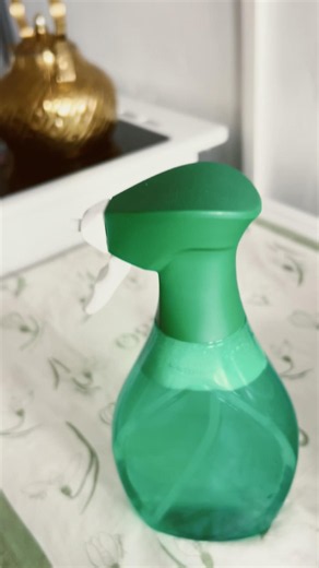 #diy dish soap washing-up-liquid #hack two spoons rubbing alcohol, one spoon soap, fill with water