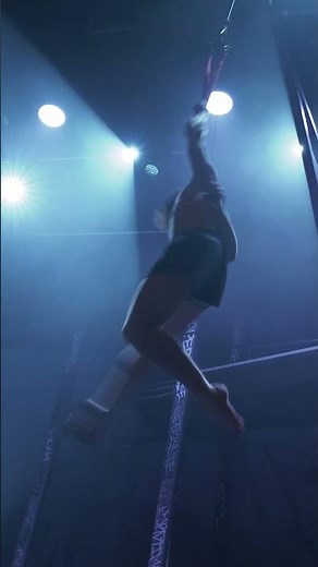 iD ÉVOLUTION / Cirque Éloize - Les échauffements au Théâtre Montparnasse en mars 2026