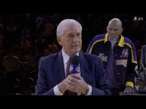 Los Angeles Lakers honor coach Pat Riley with statue, halftime ceremony