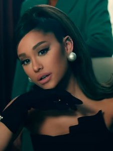 Ariana Grande: Neues Video und Albumtracklist – laut.de – News