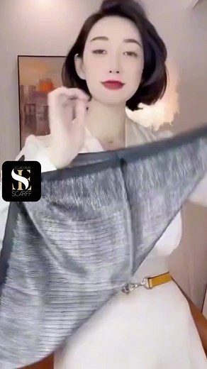 1.5M views · 10K reactions | Easy and stylish #scarf tutorial. www.ecuadorianscarff.com #model #fashionblogger #photography #beautiful #photooftheday #beauty #follow4followback | Ecuadorian Scarff | Facebook