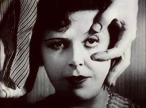 Un Chien andalou.