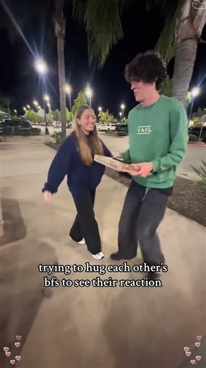 Hugging each others boyfriends to see their reactions#boyfriends #bestfriends#hugbftrend #trending