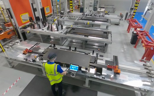 Spirit AeroSystems 空客A320 扰流板树脂传递模塑(RTM)成型过程