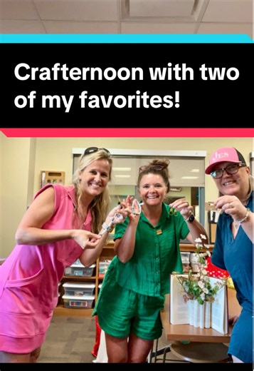 Librarian with Pizzazz on TikTok