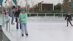 Howard Park ice skating rink officially open