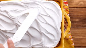 This failproof 7-minute frosting is deliciously light, fluffy, and the perfect topping for almost any cake. Enjoy the icing’s marshmallow cream-like smoothness that’s destined to melt in your mouth. | Southern Plate