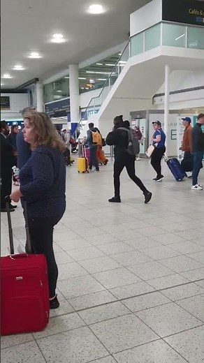 Gatwick Airport arrival (South terminal)