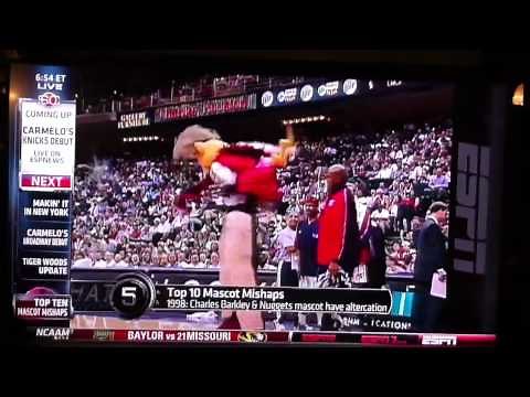 Top 10 mascot mishaps