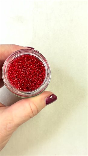 I’m not sure how to find the words to express how grateful I am and how much I’ve enjoyed all your support this year. If you’ve watched, liked or commented on my social media post I’m grateful. I particularly appreciate those loyal friends who find something to say however bizarre my post might be. I see you and thank you. If you’ve bought from one of my stockists, or directly from me, or purchased one of my tutorials then I’m ridiculously grateful too. All of you together help me to bring my qu