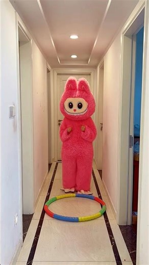 cute Zimomo & Mokoko jumping into the hula hoop