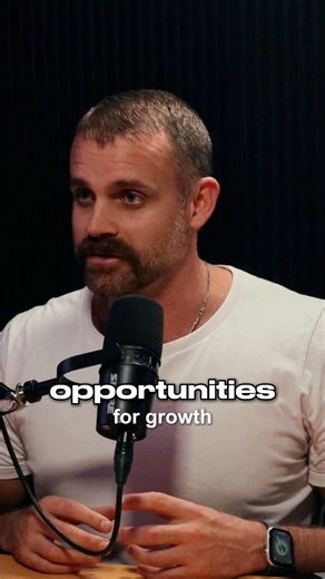 From a tough upbringing to writing a book that’s changing lives, Rob’s story is a reminder that where you start doesn’t define where you end up. Every challenge, every setback, and every painful moment became a lesson that shaped the man he is today. Through resilience, reflection, and purpose, Rob turned his past into power and used it to help others do the same through his incredible book Behind The Smile. | The Rabbott Hole Podcast | Facebook