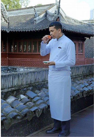 Menemukan inspirasi dari setiap destinasi, menghadirkan cita rasa istimewa di angkasa. Bersama Garuda Indonesia, mari bertualang rasa! Cita rasa dari negara mana yang ingin Anda nikmati di angkasa? --- Drawing inspiration from every destination, bringing exquisite flavors to the skies. Join Garuda Indonesia on a journey of taste! Which country's culinary delights would you like to taste on board? #GarudaIndonesia #BecauseYouMatter #GarudaRasa