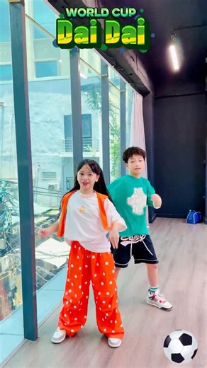 The legendary tune of 2026 😝😎/Follow Vy's Youtube to watch more videos/ #lengocvy #viral #dance