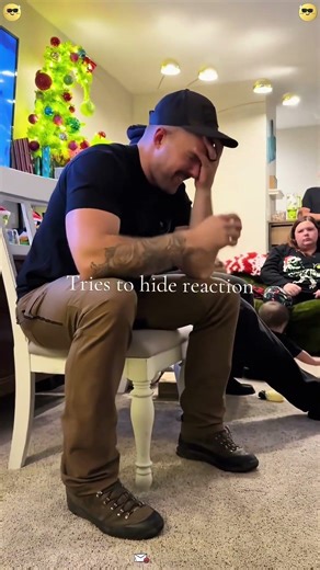 Send my husband a text message to see his reaction #funny #fyp #couple #message