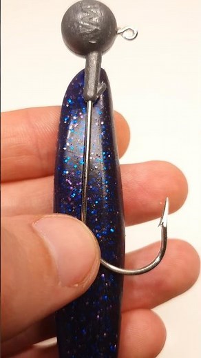 How to Easily Rig a Silicone Lure for Big Pike: The Secret of an Experienced Angler! #shorts